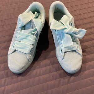 Women's Mint Green Sneakers